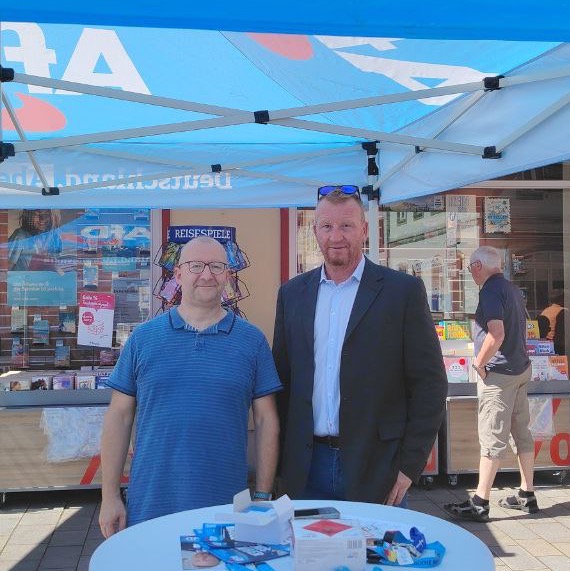 2024 07 06 Bild vom Infostand Thomas und Denis